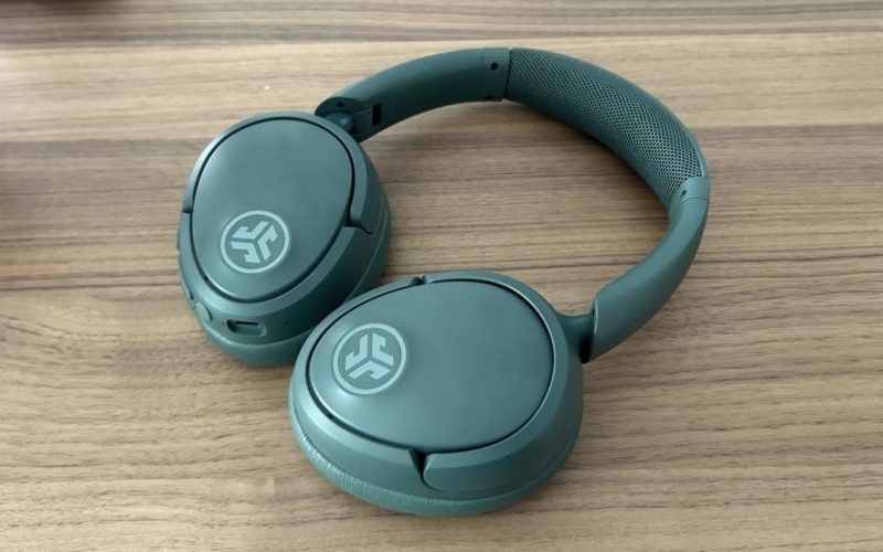 our-favorite-budget-headphones-are-50%-off-in-this-last-chance-prime-day-deal