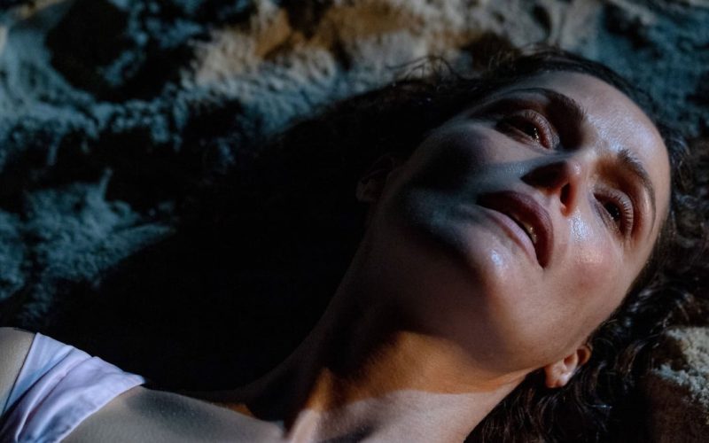 if-i-had-legs,-id-kick-you-review:-rose-byrne-stuns-in-nauseating-thrill-ride-about-motherhood