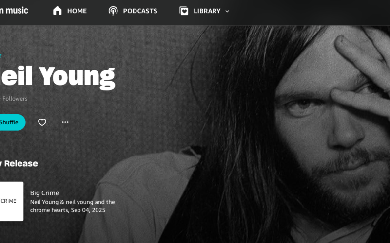 neil-young-plans-to-pull-his-music-off-amazon-as-he-calls-out-jeff-bezos-for-supporting-trump