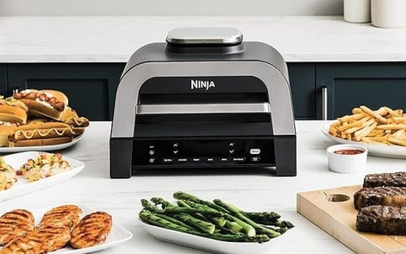 thanksgiving-dinner-sorted:-the-ninja-foodi-smart-xl-indoor-grill-and-air-fryer-is-$100-off-at-amazon
