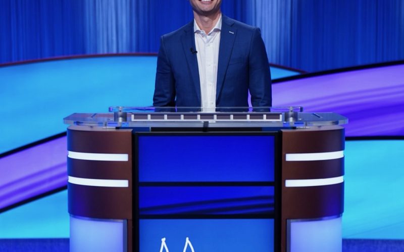 not-so-trivial:-seattle-sports-anchor-scores-three-wins-on-‘jeopardy!’-and-a-‘lifetime-of-memories’