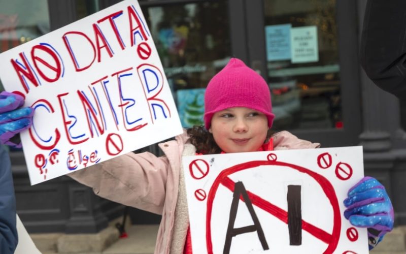 ai-data-centers-must-be-stopped,-green-groups-tell-congress