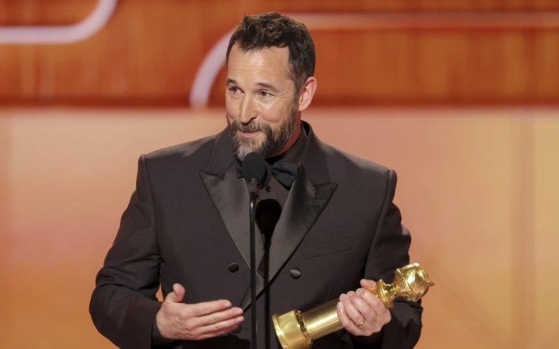 the-pitt-star-noah-wyle-thanks-healthcare-workers-in-golden-globes-speech