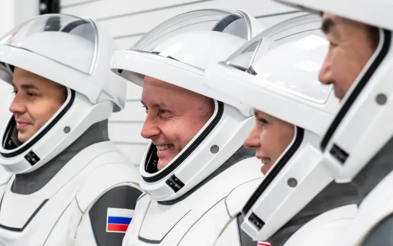 medical-evacuation:-when-nasas-crew-11-astronauts-leave-iss,-splashdown-livestream-info